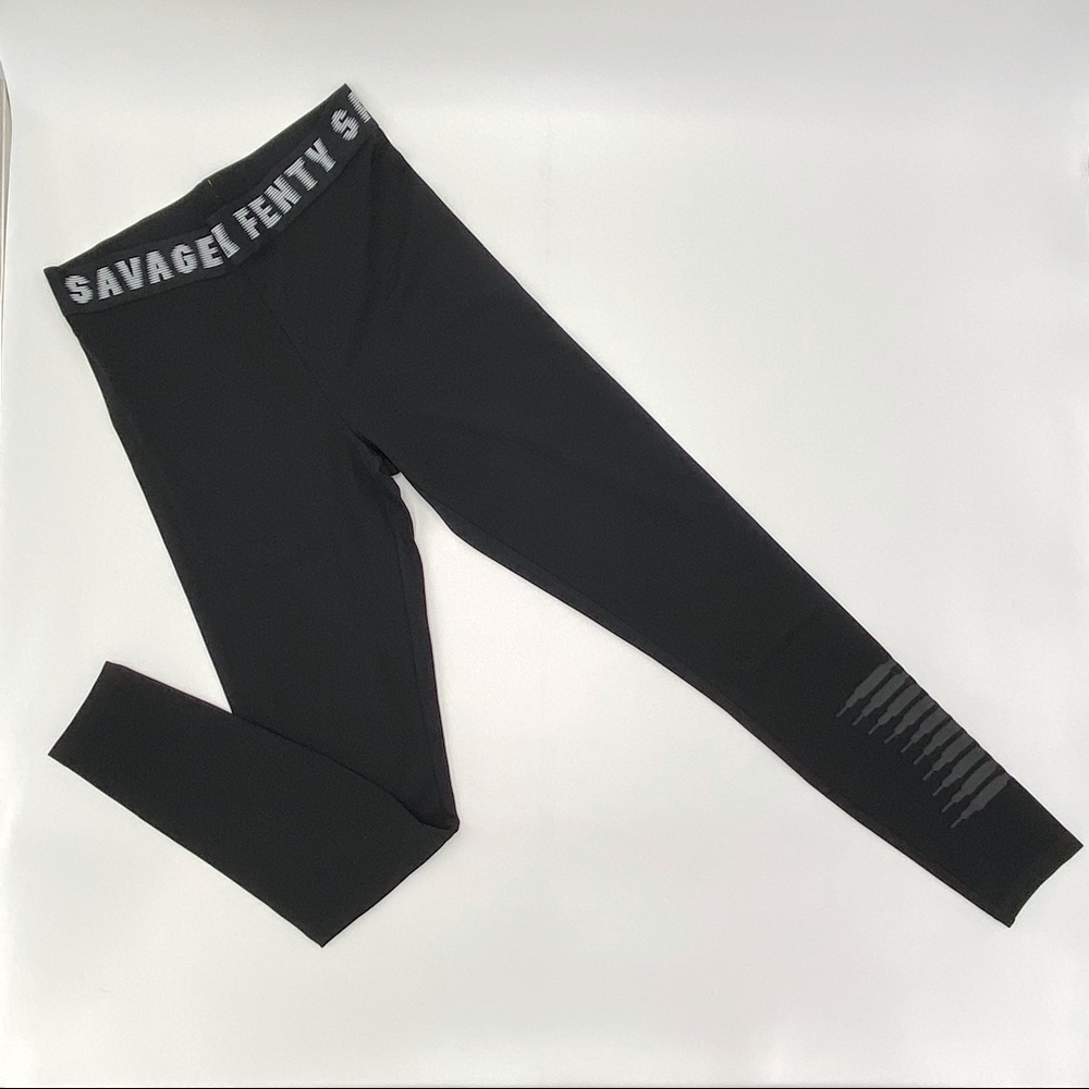 Savage X Fenty leggings. New! Size medium.